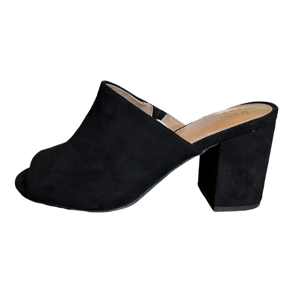 Black Suede Sandals and ea wy Sz  6